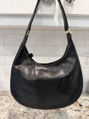Elegant Black Leather Hobo Satchel - Unbranded